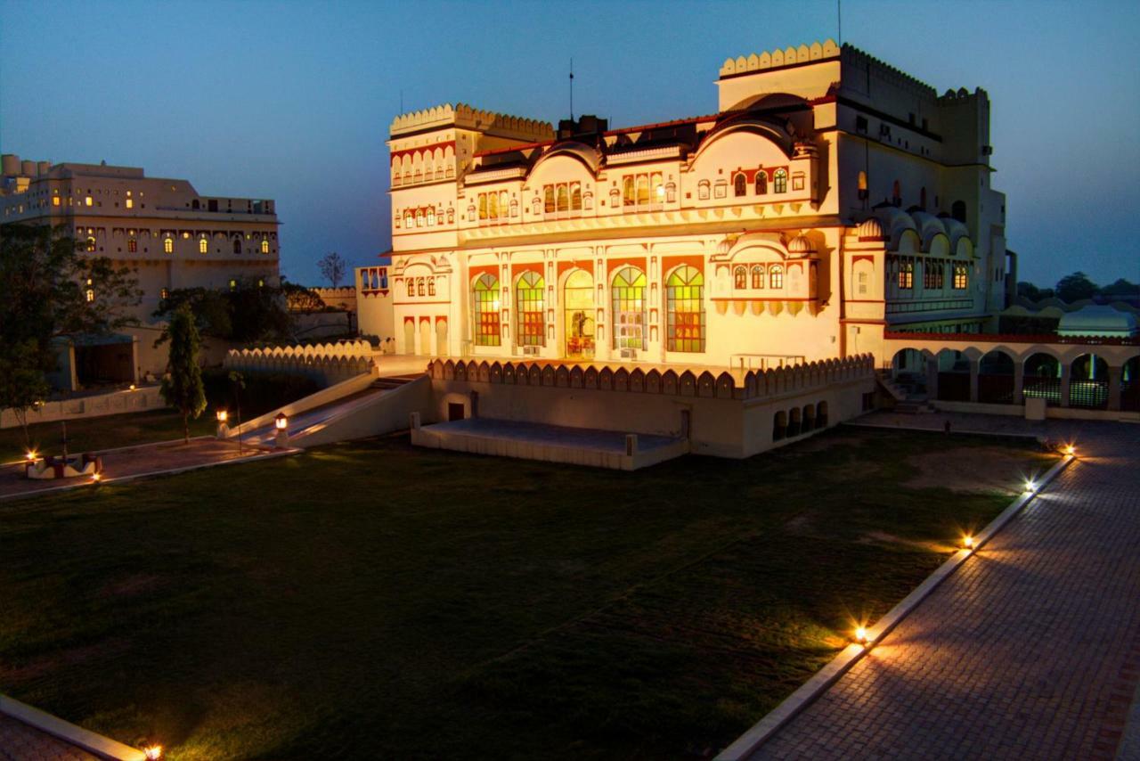 Amritara Surajgarh Fort Esterno foto